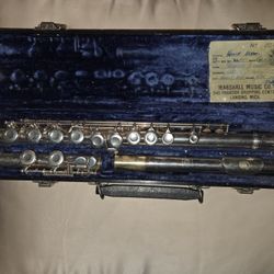  Gemeinhardt flute serial number m2 
B82834
