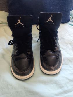 Nike  Air Jordan Retro Black Patent Size 4Y