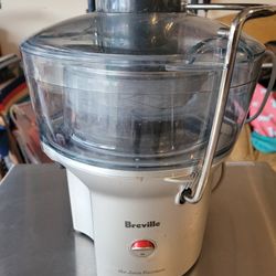 Breville Juicer 