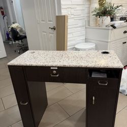 Nail Tech Marble Table 