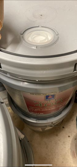 White semi gloss paint