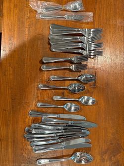 Stainless Steel Flatware Set – Forks, Knives, Spoons