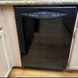 Maytag dishwasher