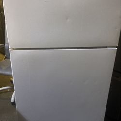 Refrigerator Hotpoin