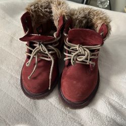 Timberland Girls Size 6 