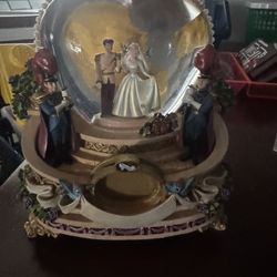 Disney Cinderella Snow Globe 