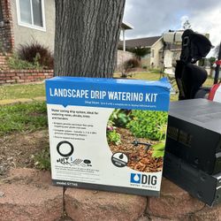 *New Never Used* Landscape Drop Watering Kit