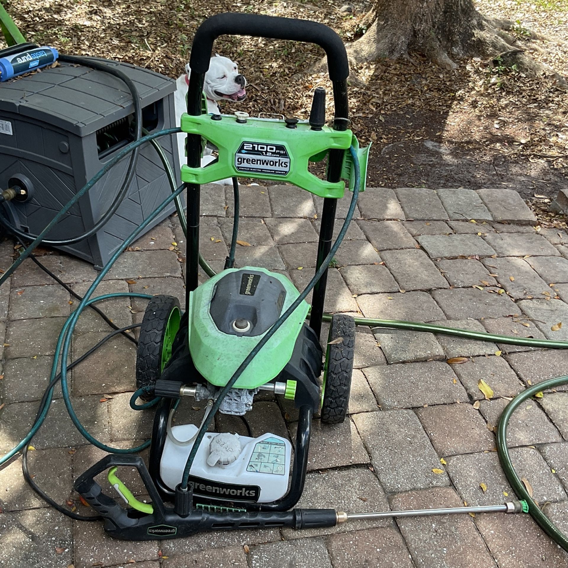 Greenworks 2100 psi premium electric pressure washer