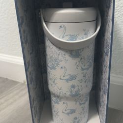 New Stainless Insulated Bottle Retail Value $30