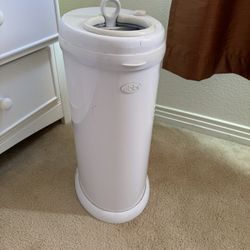 Ubbi Steel Diaper Pail Odor Locking With Bags 