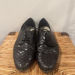 Trotters Black Woven Leather Flats Size 8.5