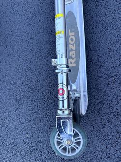 Razor scooter