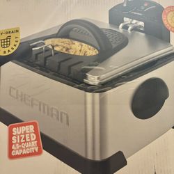 Brand new Deep Fryer 4.5 Quart 