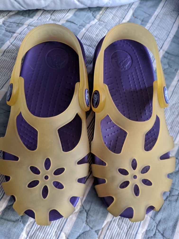 Girls toddler size 10 Crocs and polo flip flop $15 each or both for $25