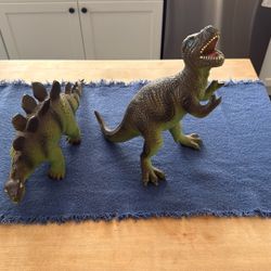 Giant Dinosaurs 