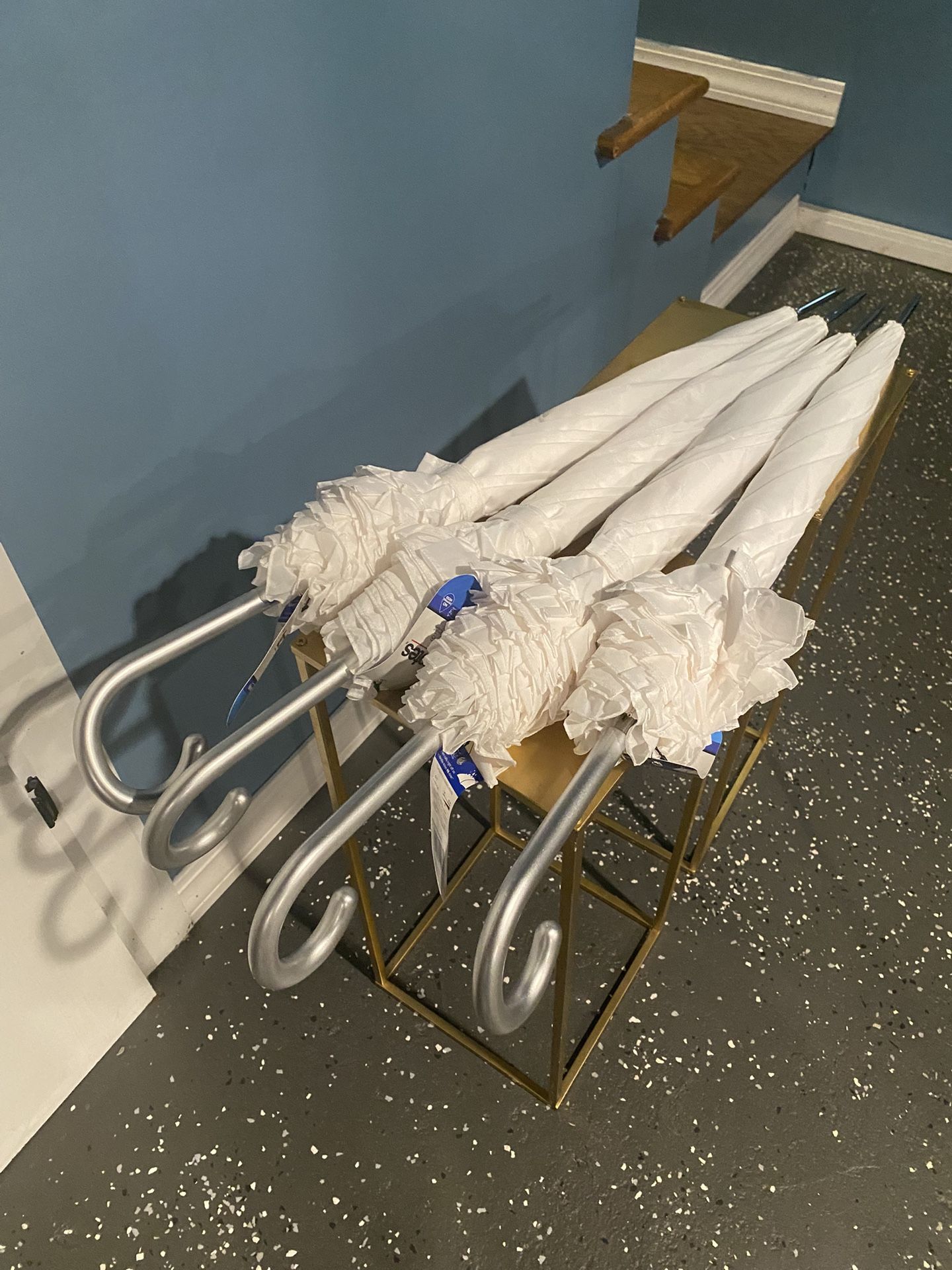 4 White Umbrellas With Ruffle