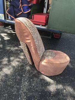 Shoe chair