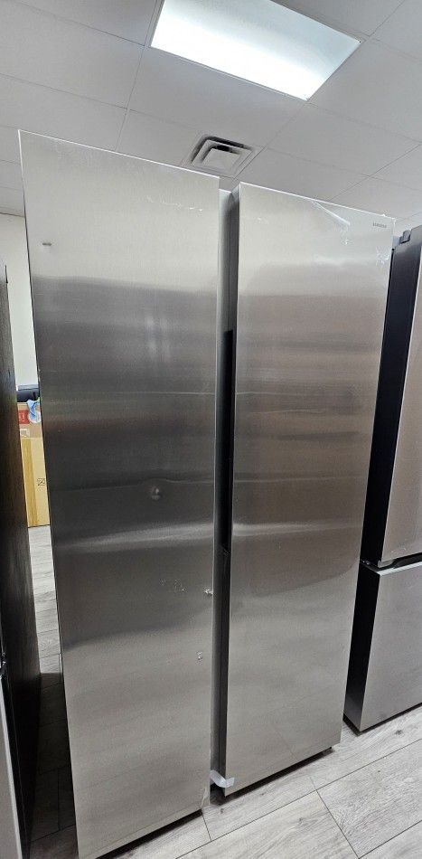 Samsung 23 Cu Ft Counter Depth Side By Side Refrigerator 