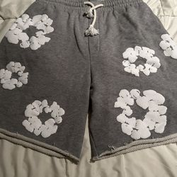 Size Medium Denim Tear Short