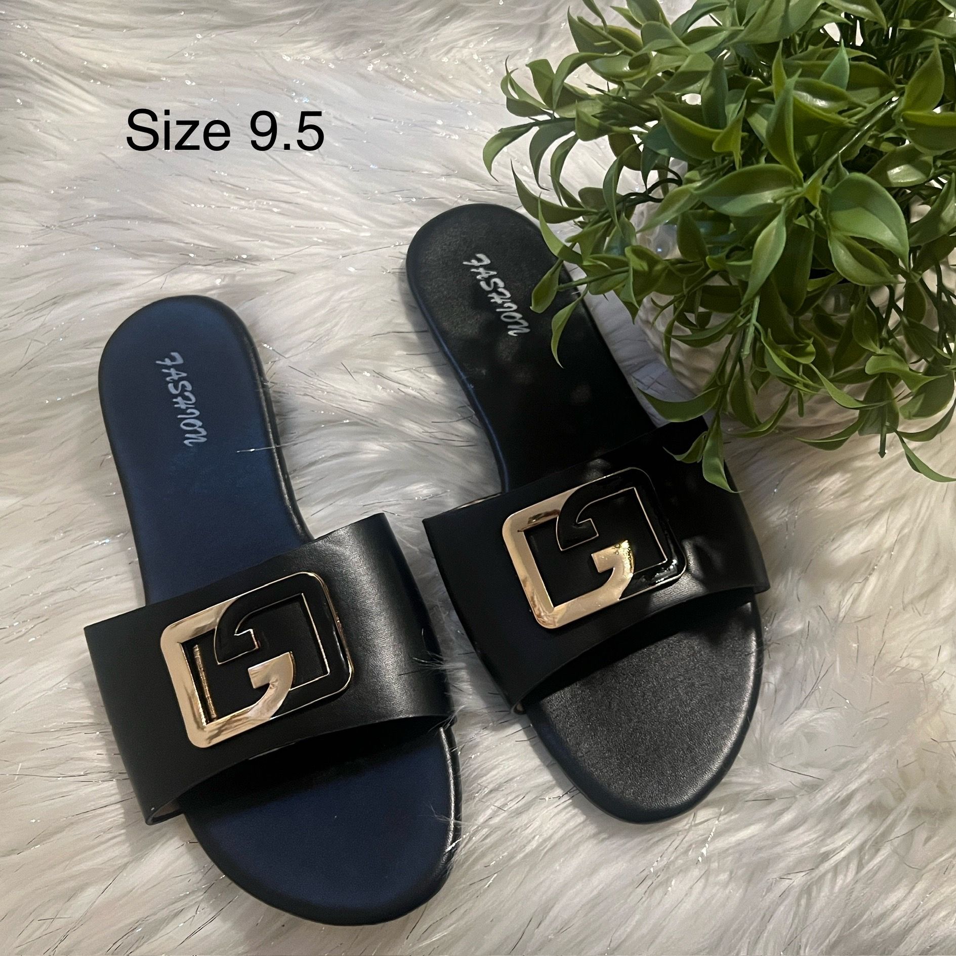 Black sandals wide (size 9.5)