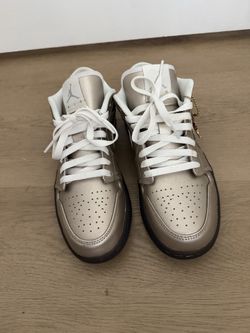 Nike Air Jordan 1 Low SE Metallic Zinc/Summit White