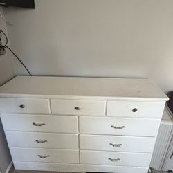 White Dresser (wood)