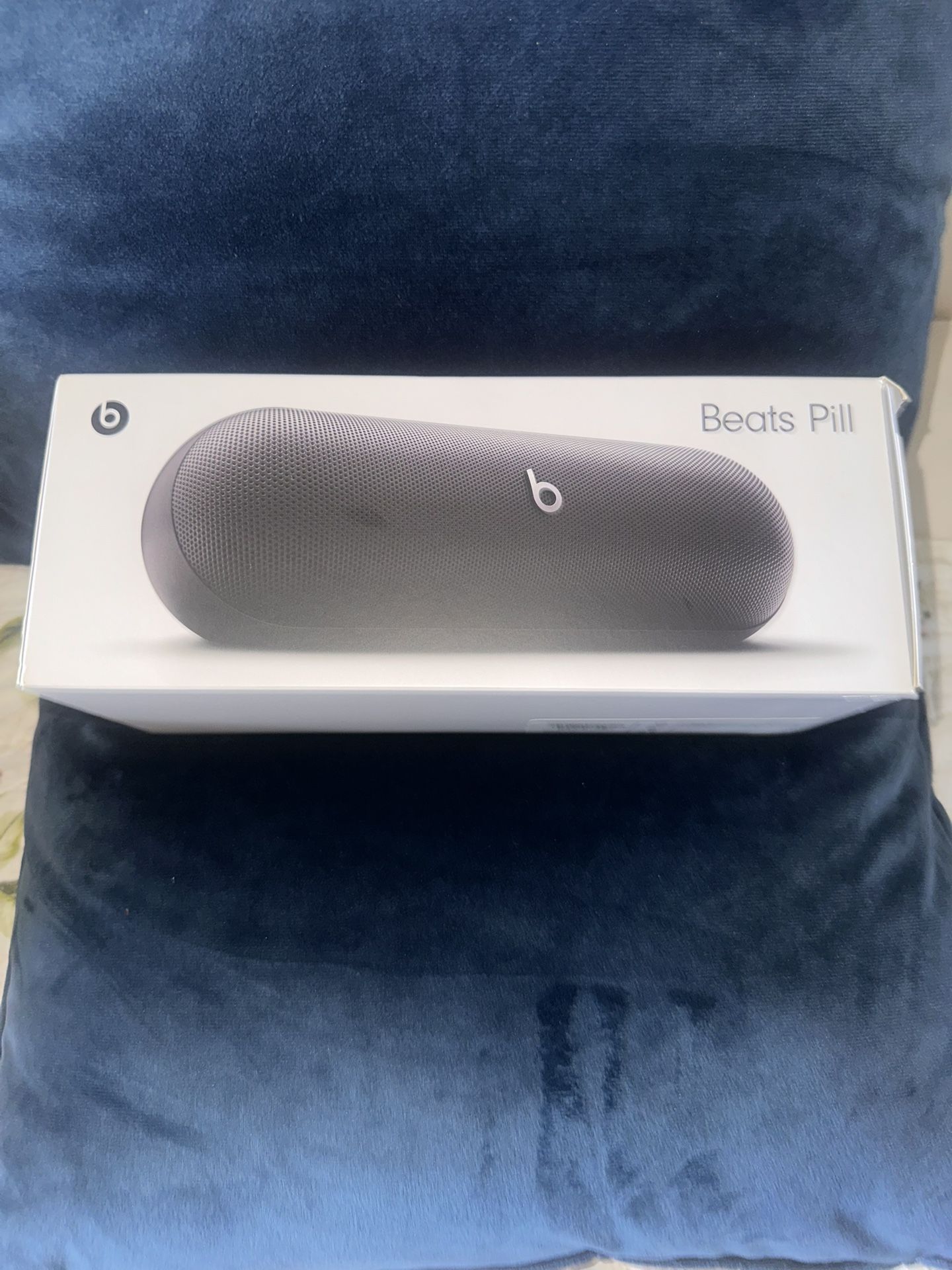 Beats Pill – Portable Bluetooth® Wireless Water‑Resistant Speaker