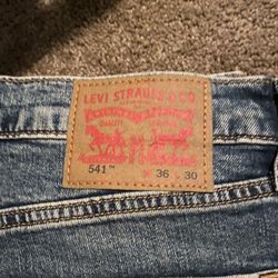 541 Levi Jeans 