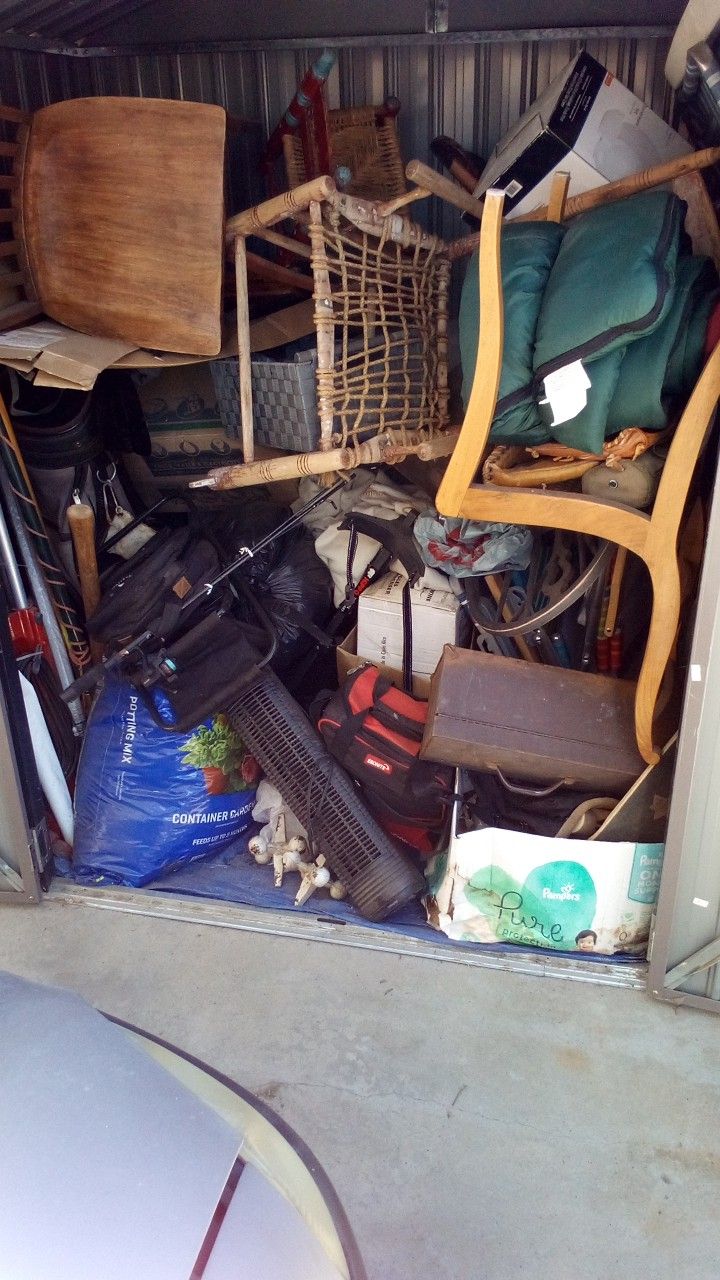 CAMPING & FISHING EQUIPMENT CLEARING OUT SHED 