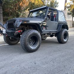4x4 Jeep Wrangler
