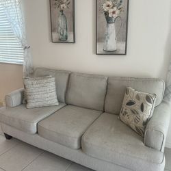 Sofa From rooms To Go 