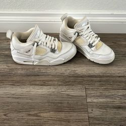Air Jordan 4 Retro Shoes