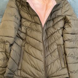 GAP Puffer Jacket -Women's Large 