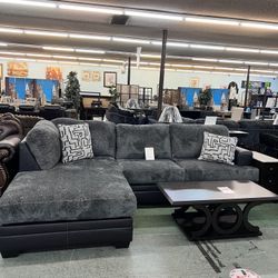 🚚Hot Deal🚚Brand New 2pc Name Brand Sectional Couch $1100, Finance Available, Delivery Available 