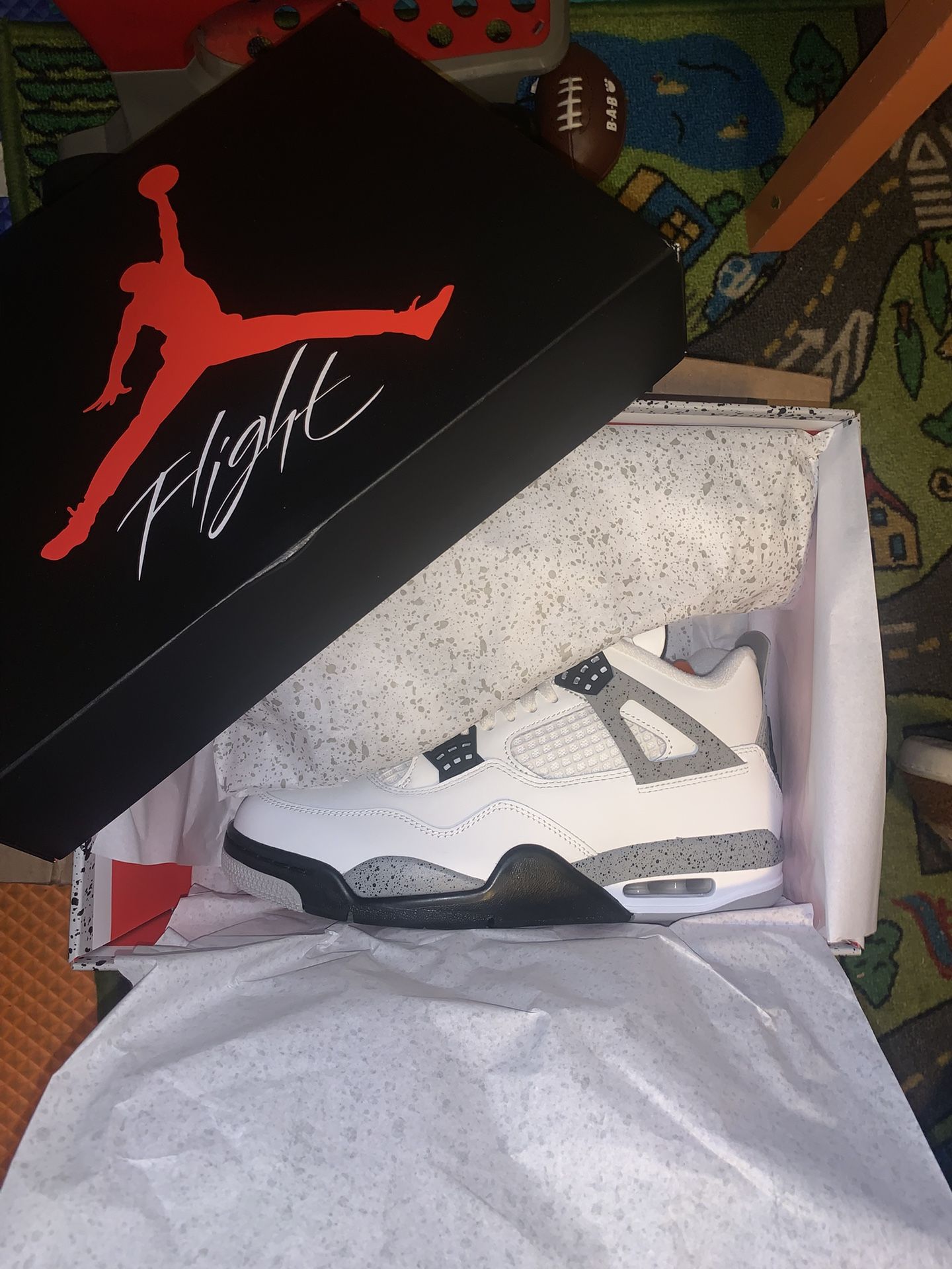 Air Jordan 4 Retro “White Cement”