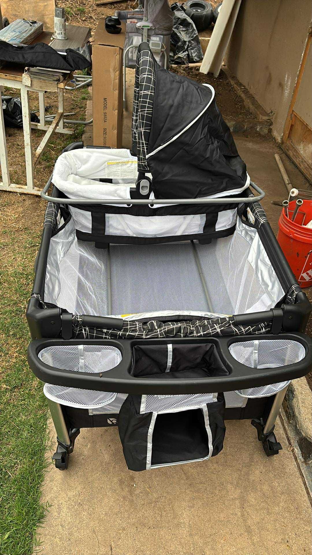 Black Baby Playpen/baby Swing