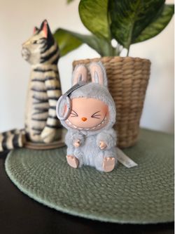Have a Seat Labubu- HEHE