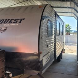 2017 Gulf Stream Ameri-Lite M-255BH