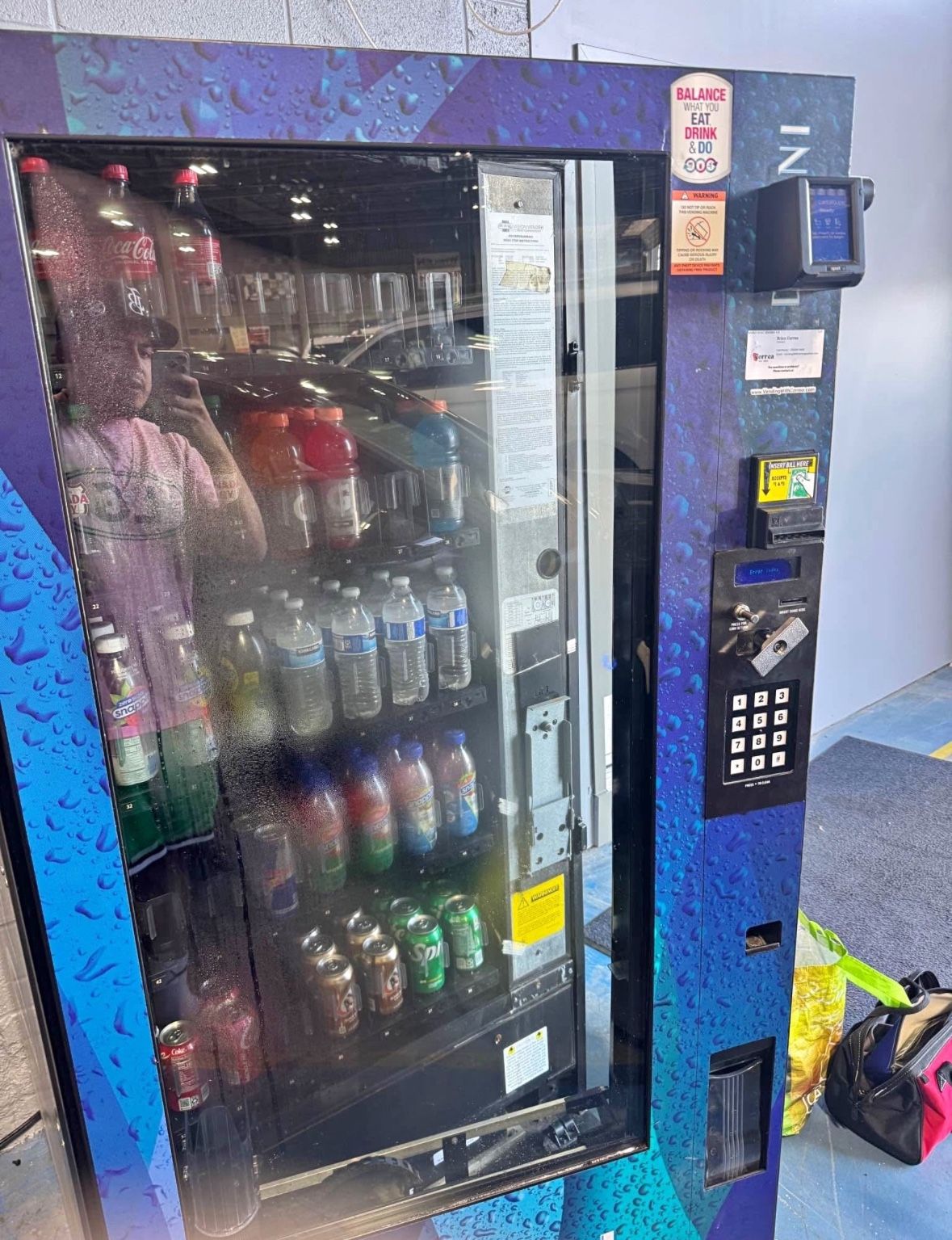 Drink And Snacks Vending Machine With A Credit Card Reader 
