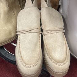 Beige Comfy Woman’s Shoe