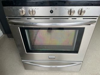 Frigidaire gas range, stove 5 burner 30”