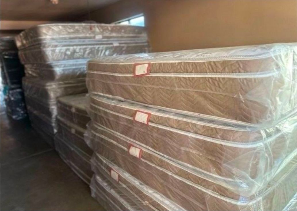 Mattresses King Queen Full Twin