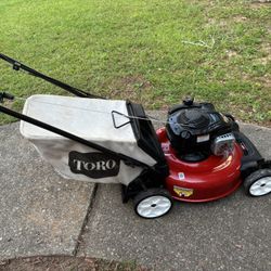 TORO. GTS 140cc Self Propelled Lawn Mower 