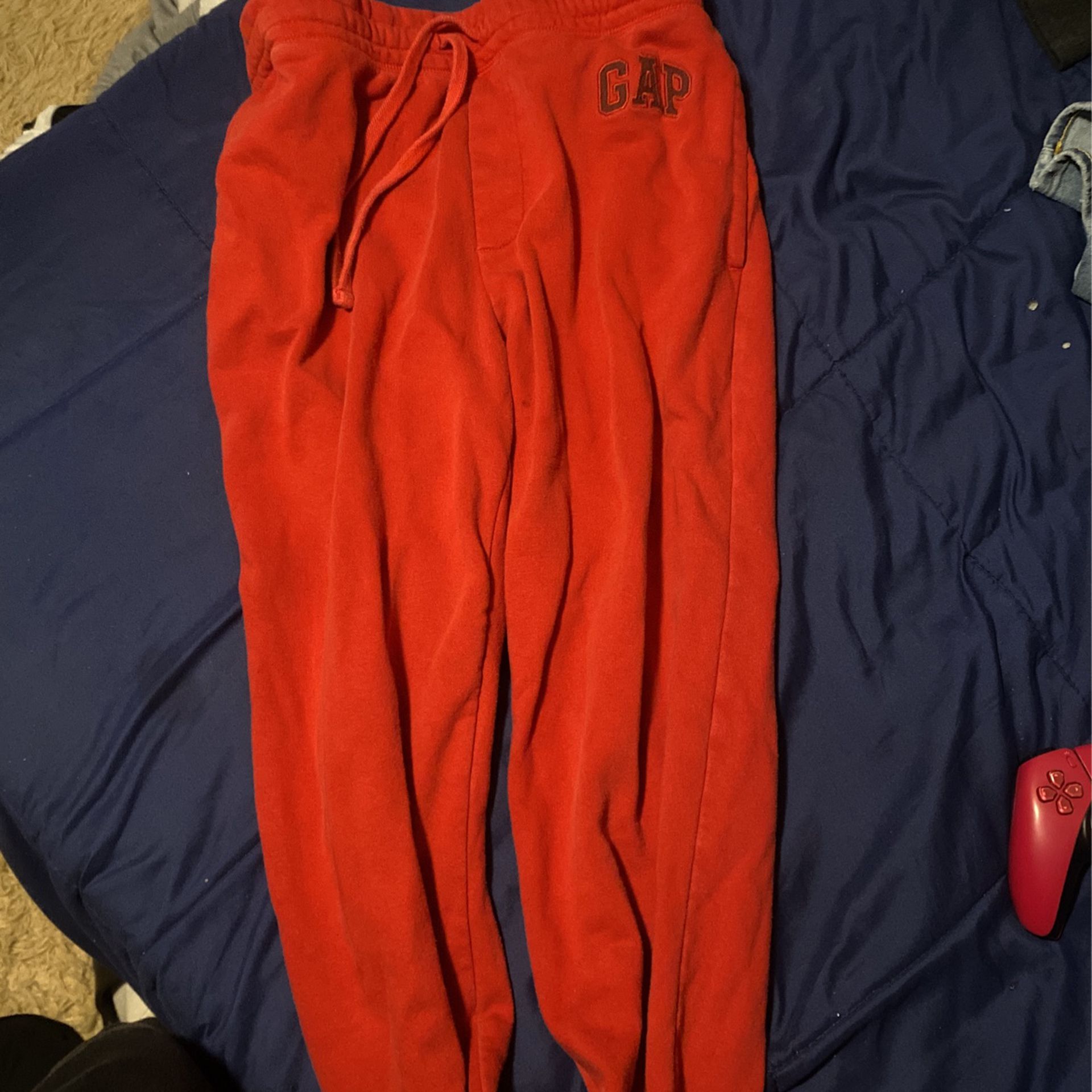 Red gap joggers 