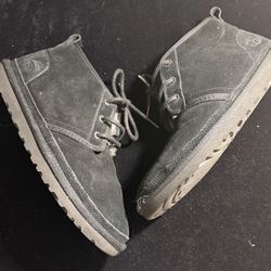 black uggs 