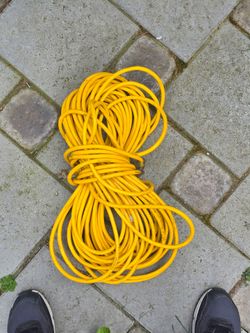 100ft yellow jacket extention cord