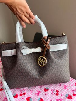 Bonito michael kors con cinto ajustable nuevo