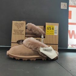 Kirkland Brown Furry Slipon Size-6