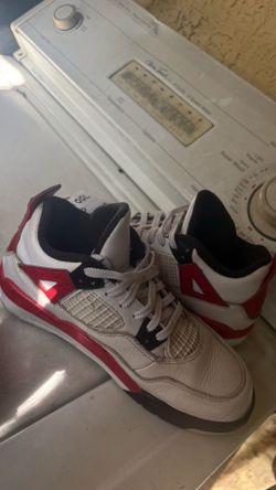 Jordan 4s