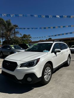Subaru Outback SUV Wagon White